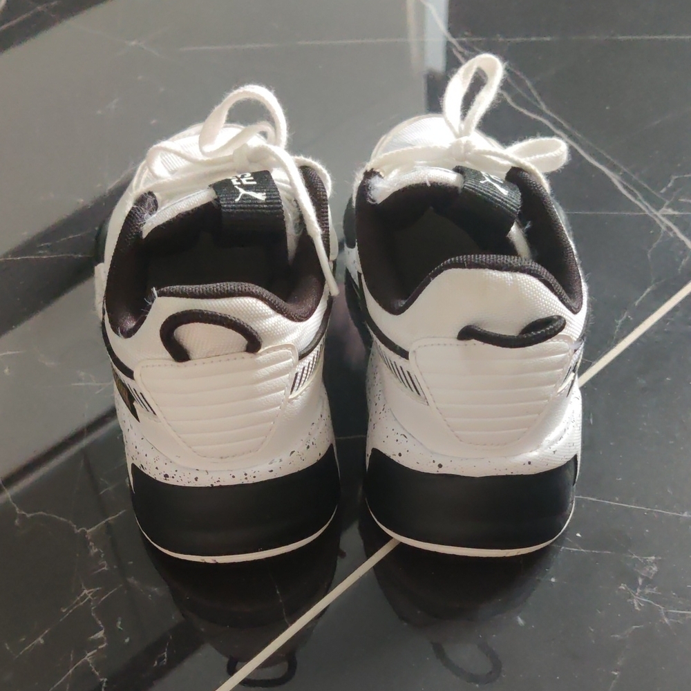 White and Black Men's Sneakers - Picture 4 of 6
